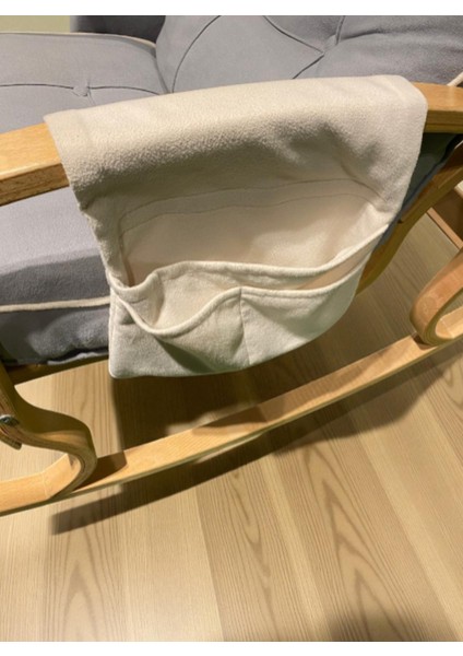 Iki Cepli Sallanan Sandalye, Gri Minderli Ahşap Sallanır Koltuk, Rahat Okuma ve Dinlenme Sandalyesi