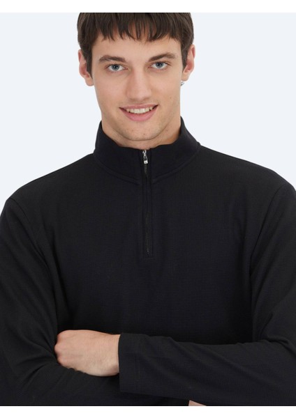 Siyah Fitilli Bisiklet Yaka T-Shirt fırsatları