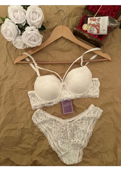 Ful Dantelli Boş Sütyen Takımı