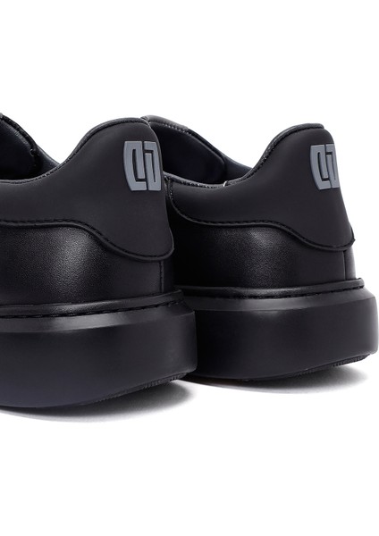 Erkek Siyah Bağcıklı Kalın Tabanlı Deri Sneaker 25WFD685318