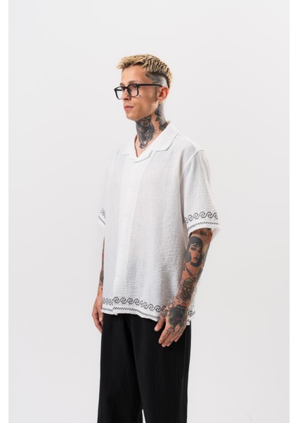 Erkek Nakış Detaylı Oversize Gömlek Beyaz fiyatları