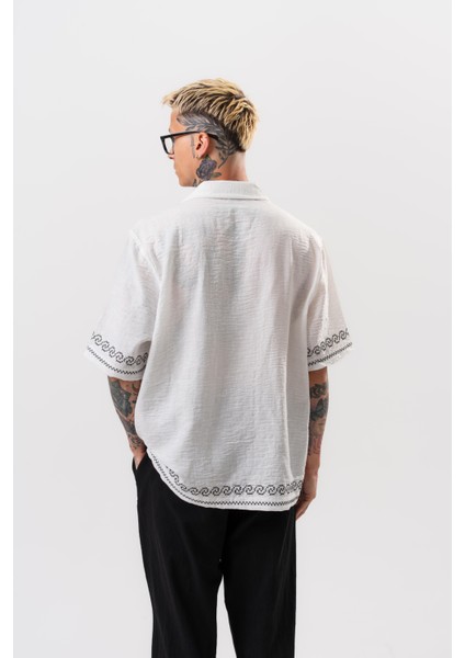 Erkek Nakış Detaylı Oversize Gömlek Beyaz modelleri