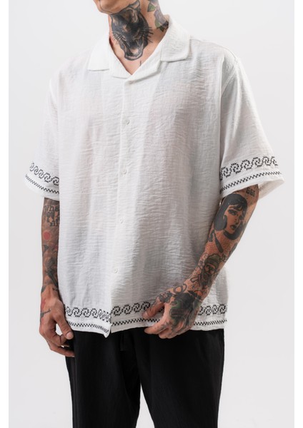 Erkek Nakış Detaylı Oversize Gömlek Beyaz fırsatları