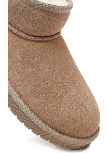 Kadın Bej Kürklü Süet Deri Teddy Bot 25WFD478210