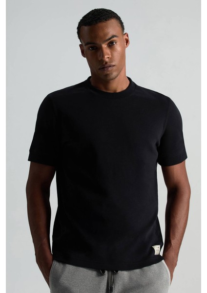 Saf Pamuk Bisiklet Yaka Siyah Basic T-Shirt