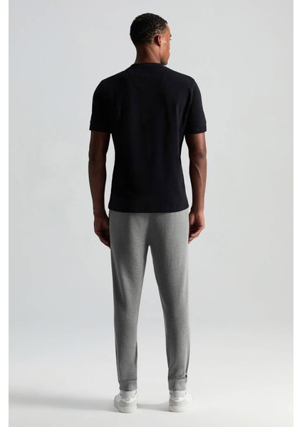 Saf Pamuk Bisiklet Yaka Siyah Basic T-Shirt indirimleri