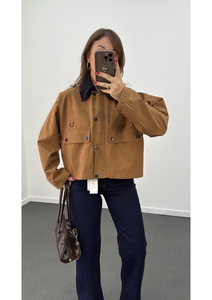 Michelle Süet Görünümlü Kadife Yaka Kısa Trenç fiyatları