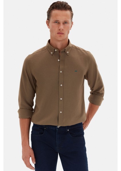 Slim Fit Haki Oxford Düğmeli Yaka Kolay Ütülenebilir Nakış Detaylı Pamuklu Gömlek 4HC02ORT03265 fırsatları