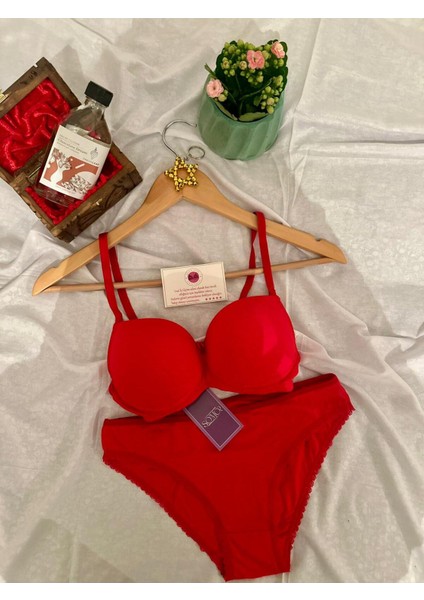 Flamlı Dolgulu Sütyen Takımı