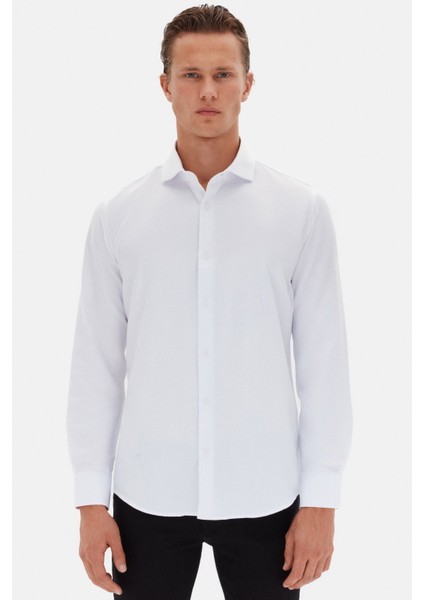 Slim Fit Beyaz Italyan Yaka Armürlü Uzun Kollu Kolay Ütülenebilir Nefes Alan Dört Mevsim Gömlek 2HF02ORT3185