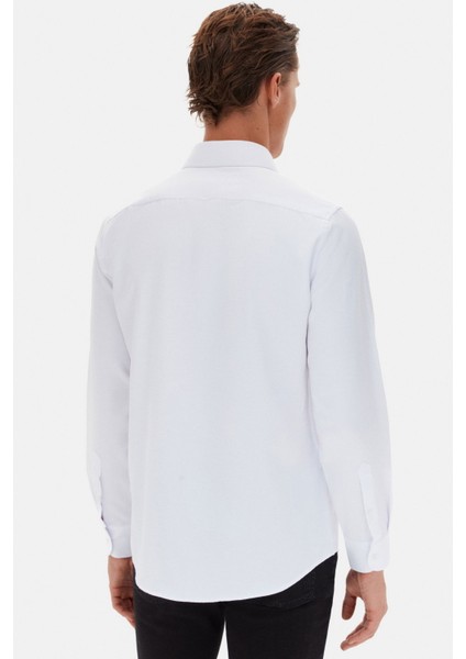 Slim Fit Beyaz Italyan Yaka Armürlü Uzun Kollu Kolay Ütülenebilir Nefes Alan Dört Mevsim Gömlek 2HF02ORT3185 fırsatları