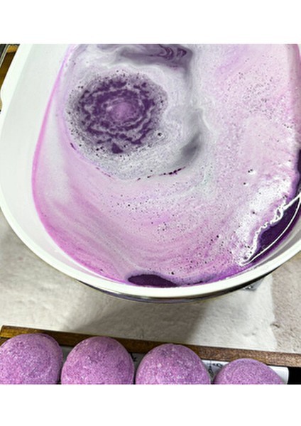 Pedikür Nem Bombası 1 Adet Lavanta Esansiyel Yağı ile Zenginleştirilmiş fırsatları