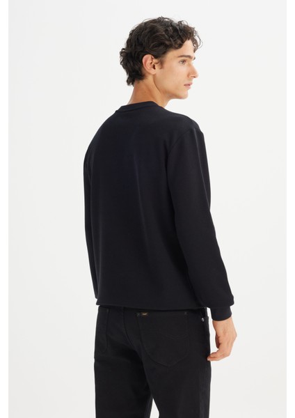 Regular Fit Normal Kesim Bisiklet Yaka Baskılı Siyah Sweatshirt indirimleri