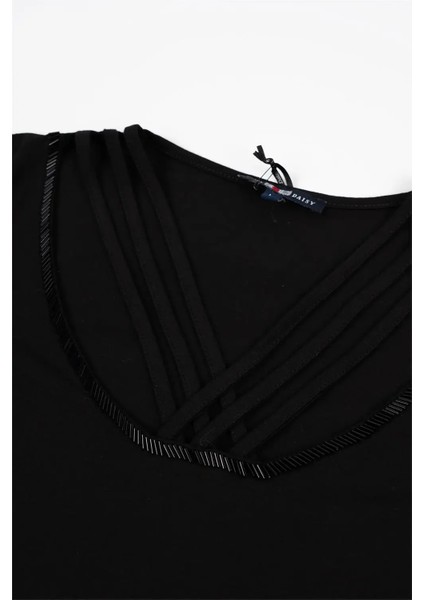 Kadın Siyah Şeritli V Yaka Uzun Kollu Bluz