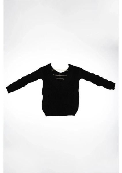 Kadın Siyah V Yaka Sırtı Zincirli Kol Detaylı Kazak indirimleri