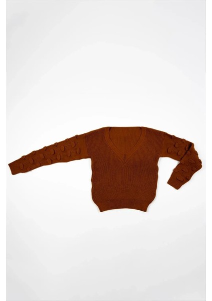 Kadın Kahverengi V Yaka Kol Detaylı Kazak