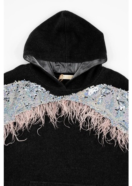 Kadın Gri Omuzdan Kola Pullu Kapşonlu Cepli Sweatshirt
