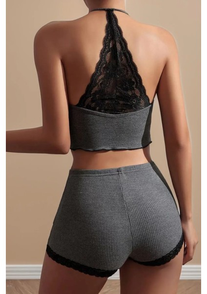 Kadın Gri Renk Kaşkorse Sırt ve Bacak Kısmı Dantel Detaylı Şortlu Gecelik Takım indirimleri