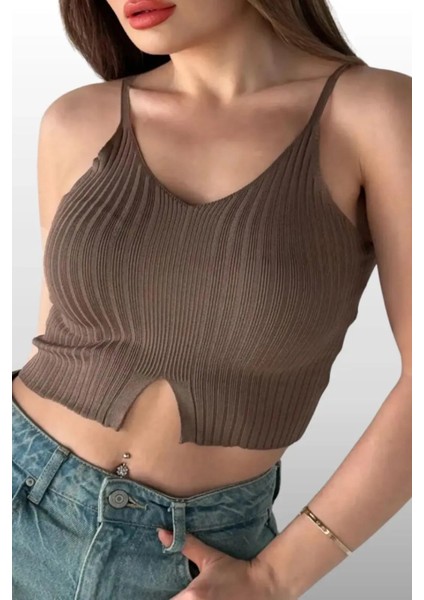 Kadın Camel Askılı Cut Out Fitted Slim Crop fırsatları