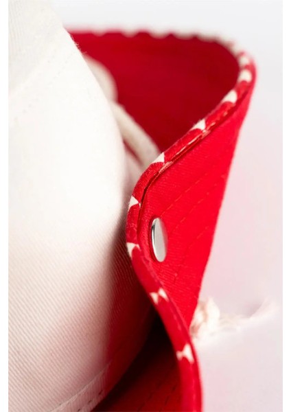 Erkek Çocuk Kırmızı Beyaz İp Detaylı Şapka