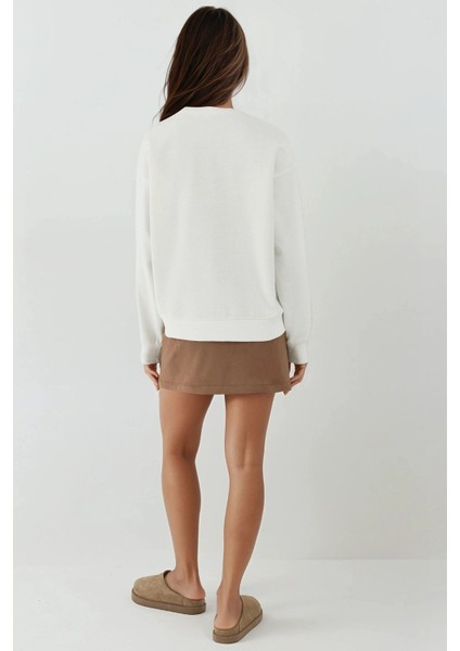 Kadın Büyük Boy Yuvarlak Yaka İşlemeli Sweatshirt Natural