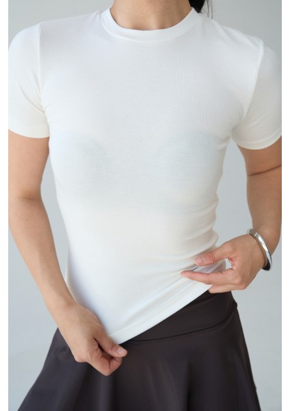 Kadın Kısa Kollu Bisiklet Yaka Basic Viscon Likralı Body fırsatları