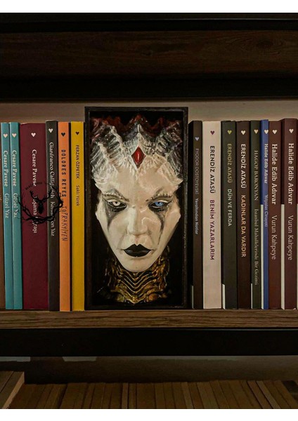 Hayatvesanat Lilith / Kitaplık Figürü / Kitap Tutucu fırsatları