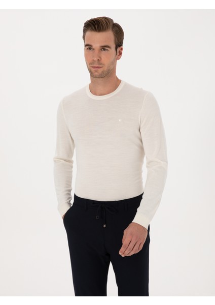 Erkek Beyaz Slim Fit Yün Karışımlı Bisiklet Yaka Basic Triko Kazak 50315266-VR013