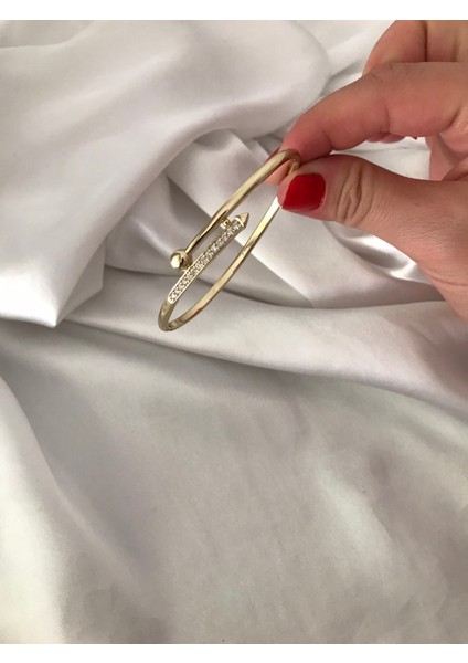 Paslanmaz Çelik ikili görünümlü kuyumcu model gold taşlı parlak kelepçe bilezik