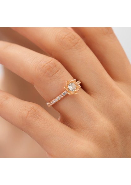 925 Ayar Rose Gold Kaplama Zirkon Taşlı Lotus Çiçeği Gümüş Yüzük