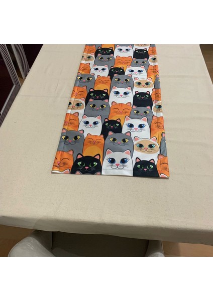 Renkli Kedi Figürlü, Yüksek Kaliteli Dijital Baskılı Runner, Dayanıklı, Modern Tasarım 40X150 cm fırsatları