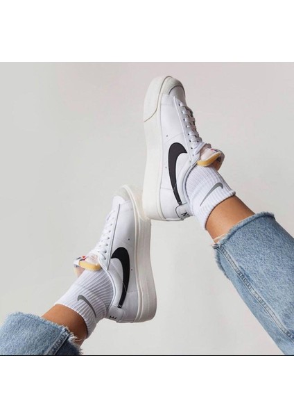 Blazer Low Platform Kadın Beyaz Sneaker fiyatları