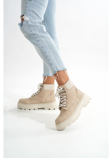 LMÇ-2045 Bej Süet Bağcıklı Kalın Taban Kadın Günlük Bot fiyatları