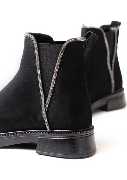 02-02 Siyah Süet Taş Aksesuarlı Lastikli Günlük Kadın Bot indirimleri