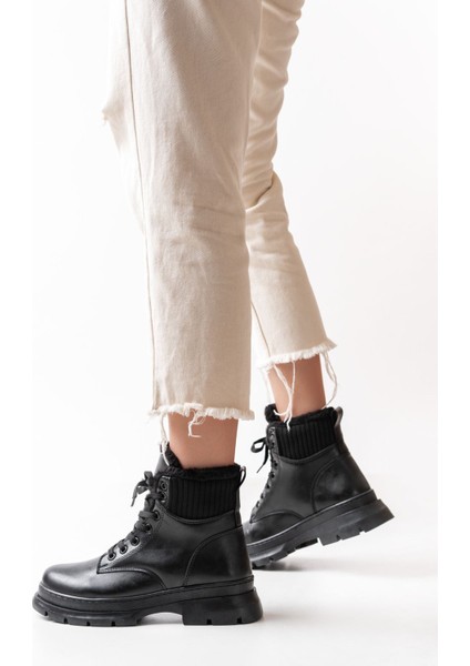 ASM-080 Siyah Bağcıklı Günlük Kadın Bot fiyatları