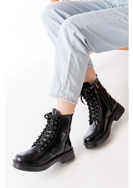 02-356 Siyah Rugan Düz Topuklu Bağcıklı Fermuarlı Günlük Kadın Bot indirimleri