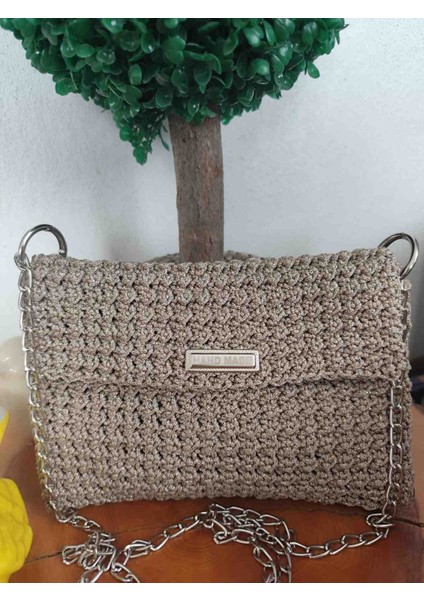 El Yapımı Simli Makrome Çanta – Zincir Askılı Omuz ve Kol Çantası