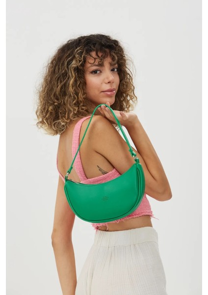 Tek Bölmeli Şık ve Ergonomik Suni Deri Mini El ve Omuz Çantası