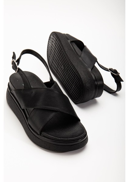 24422-1164 Siyah Dolgu Topuk Kadın Sandalet modelleri