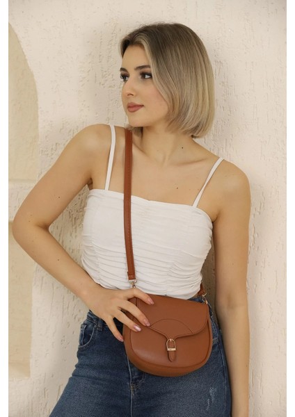 Ayarlanabilir Askılı Sade ve Şık ve Ergonomik Çıtçıt Kapatmalı Çapraz Omuz Çantası fırsatları