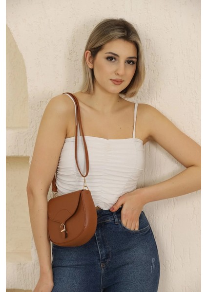 Ayarlanabilir Askılı Sade ve Şık ve Ergonomik Çıtçıt Kapatmalı Çapraz Omuz Çantası indirimleri