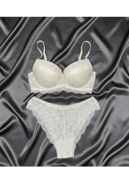 Beyaz Dantel Iç Giyim Takım
