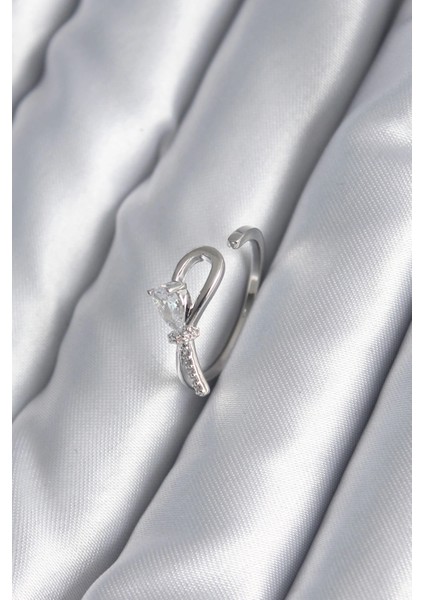 Bfs Pirinç Gümüş Renk Zirkon Taş Detay Kurdele Model Kadın Yüzük