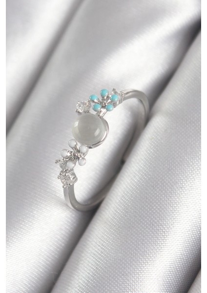 Bfs Pirinç Gümüş Renk Zirkon Taş Detaylı Beyaz Sedefli Çiçek Model Kadın Yüzük