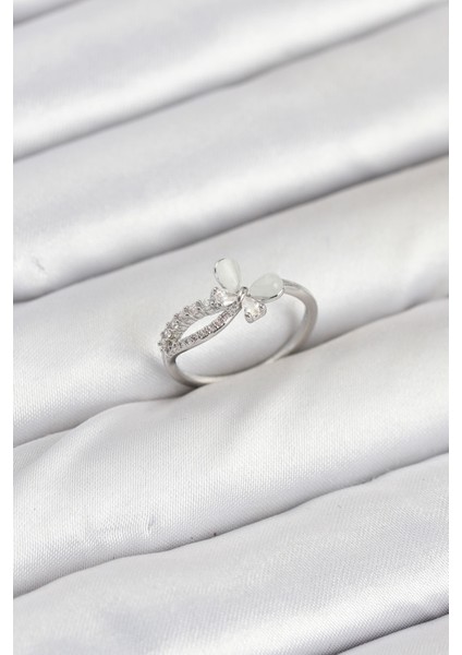 Pirinç Gümüş Renk Kelebek Zirkon Taşlı Kadın Yüzük - Lisinya