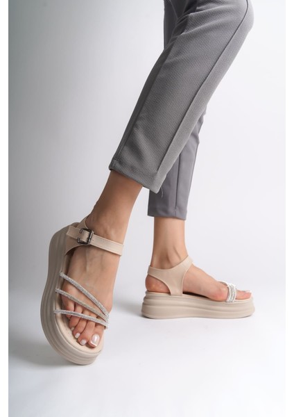 Eva Kalın Tokalı Taşlı Şeritli Ortopedik Taban Kadın Sandalet Ckt - Krem