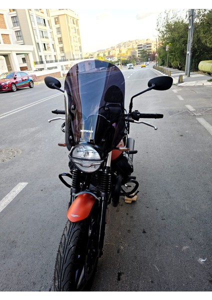 Moto Guzzi V7 Stone Siperlik Ön Cam 2021-2023 Model 53CM Siyah Renkli 4mm Aparatsızdır indirimleri