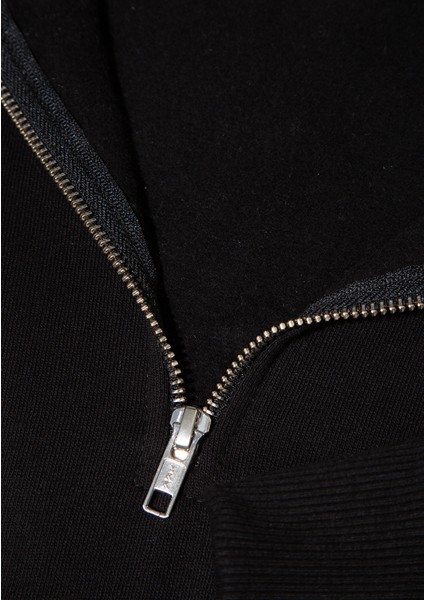 Mavi Logo Baskılı Yarı Fermuarlı Siyah Sweatshirt 1S10179-900