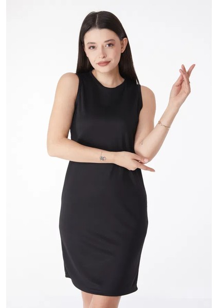 Düz Bisiklet Yaka Kadın Siyaini Elbise fırsatları