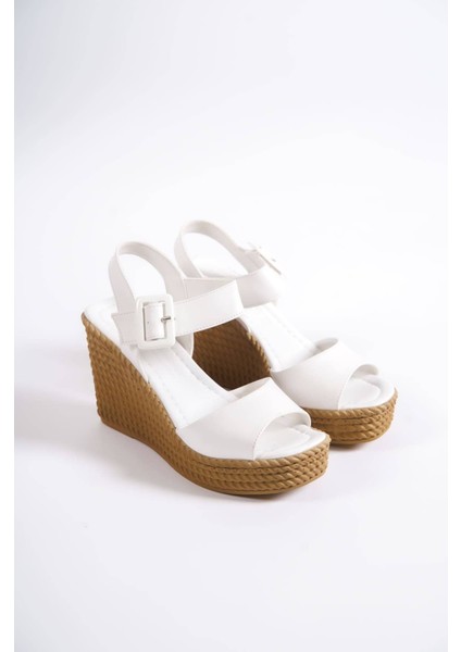 Perla Tokalı Lastikli Dolgu Topuklu Ortopedik Taban Hasır Görünümlü Kadın Sandalet Ckt - Beyaz fırsatları